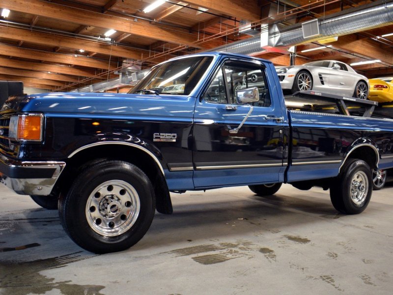 1989 Ford F-250 Regular Cab XLT Lariat 7.5L V8