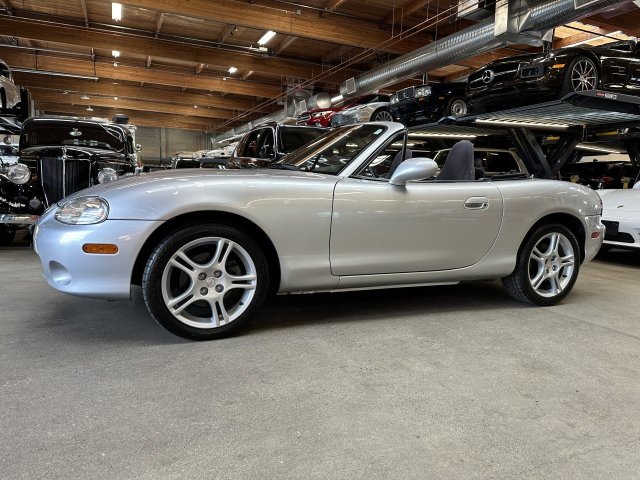 2004 Mazda MX-5 Miata Roadster With Hard Top