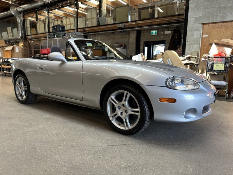 2004 Mazda MX-5 Miata Roadster With Hard Top