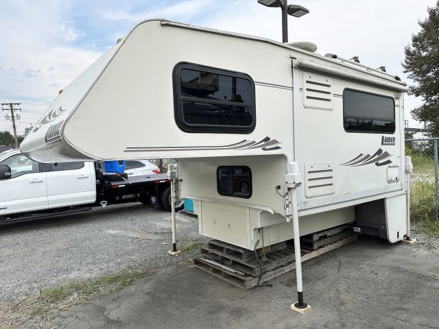 2004 Lance Max 981 Camper