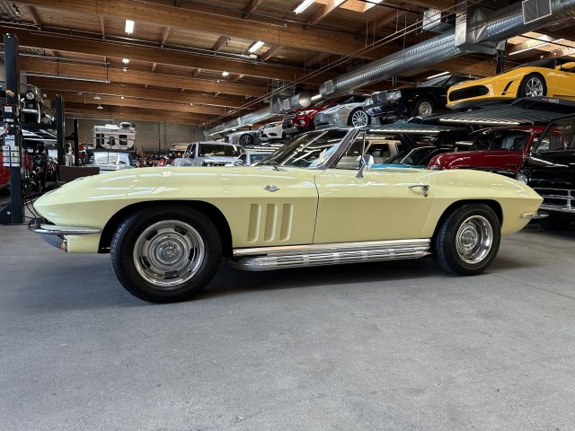 1965 Chevrolet Corvette Convertible 327/365 4-Speed