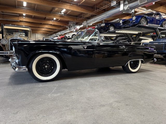 1955 Ford Thunderbird