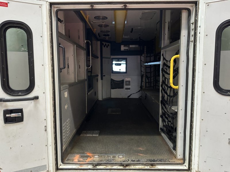 2009 Chevrolet Express 3500 Duramax Ambulance