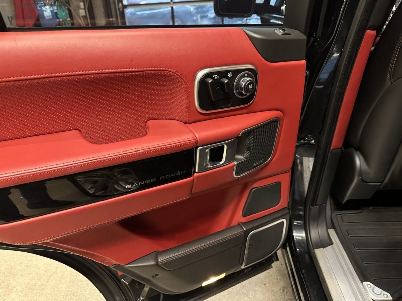 2012 Land Rover Range Rover SC Autobiography 4WD